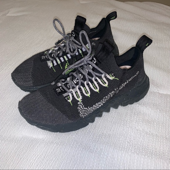 Nike Shoes - nike black volt space hippie 01